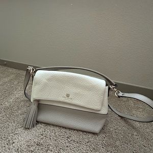 White and tan Kate Spade Purse